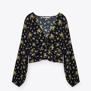 NWT and NWOT Zara Floral Print Crop Top